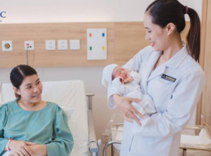 Kinh nghiệm chăm sóc bà bầu sau sinh