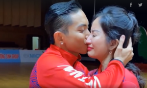 Kiện tướng dancesport" Khánh Thi khóc mừng Phan Hiển thắng Huy chương vàng tại SEA Games 31.